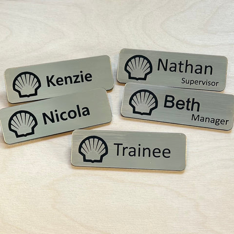 Shell name badge – Dotty Flamingo