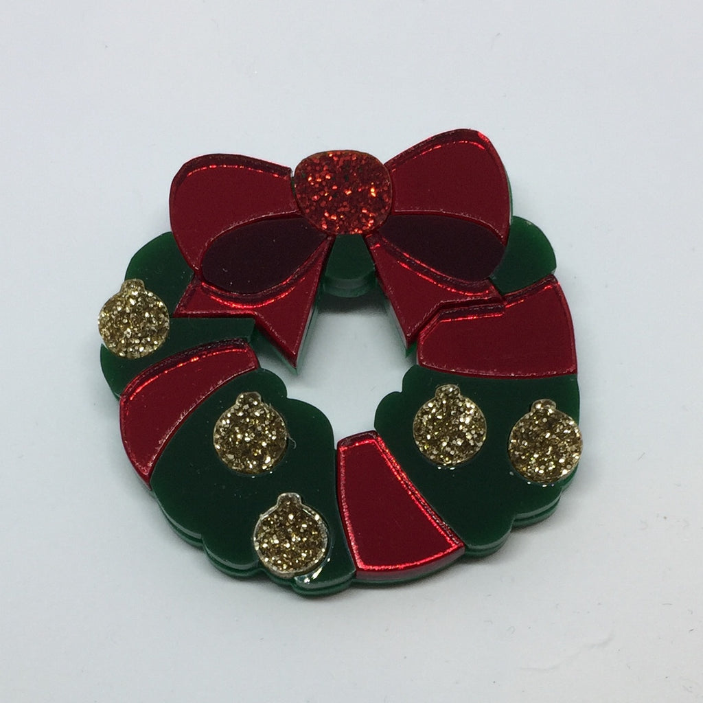 LAXPICOL Christmas Wreath Brooch For Women Flower Togo
